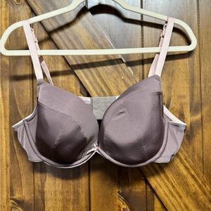Cacique Plunge 42C bra, excellent used condition